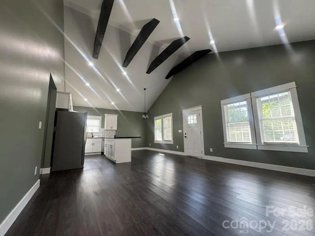 364 Carolina Avenue Marion NC 28752