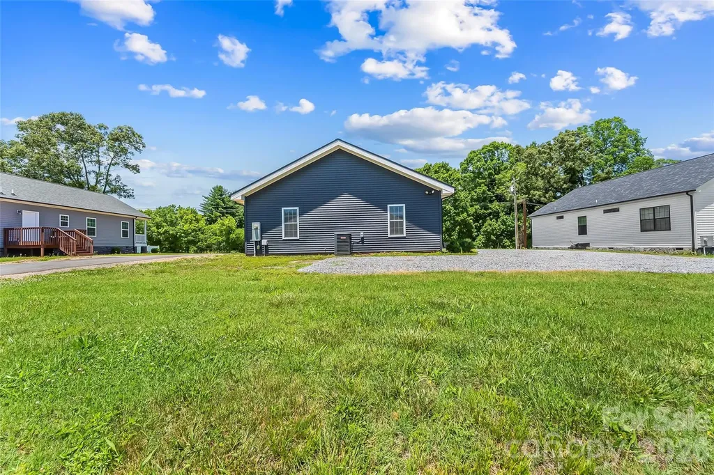 364 Carolina Avenue Marion NC 28752
