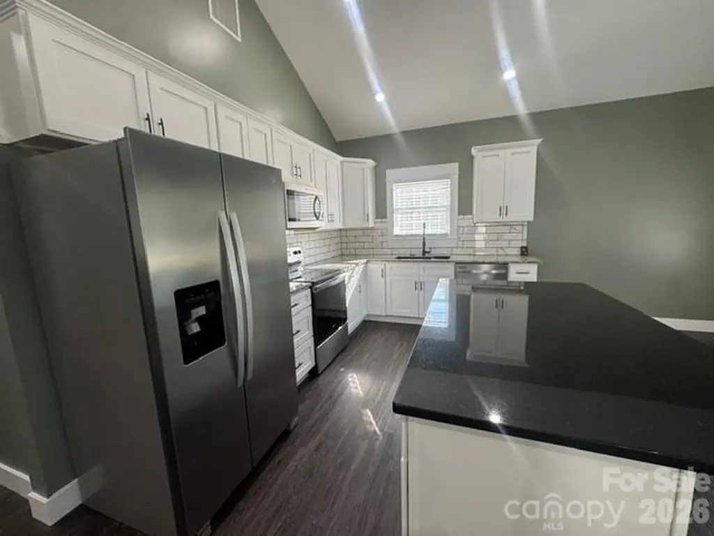 364 Carolina Avenue Marion NC 28752