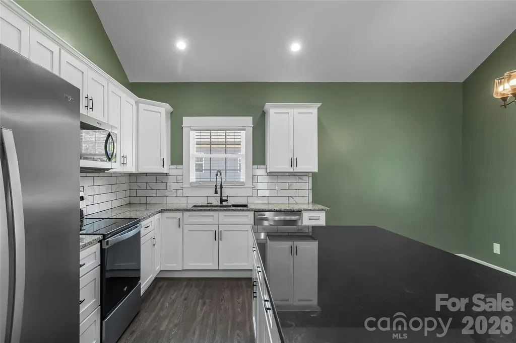 364 Carolina Avenue Marion NC 28752