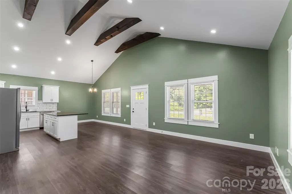 364 Carolina Avenue Marion NC 28752