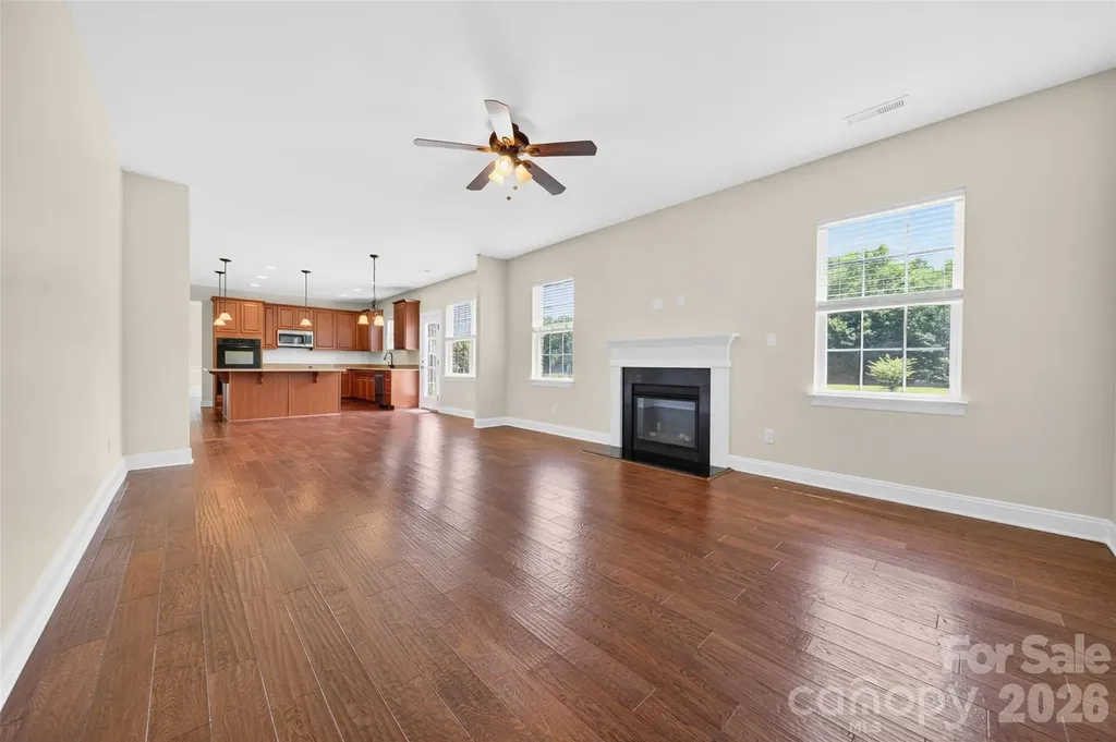 1008 Spring Rose Lane Matthews NC 28104