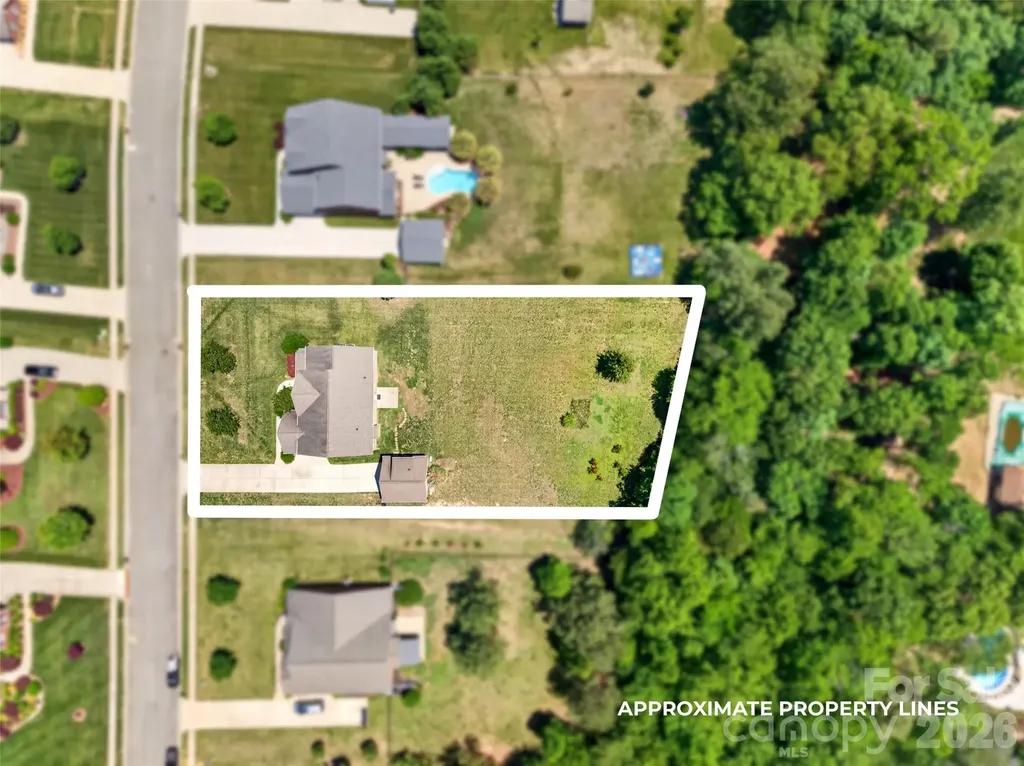 1008 Spring Rose Lane Matthews NC 28104