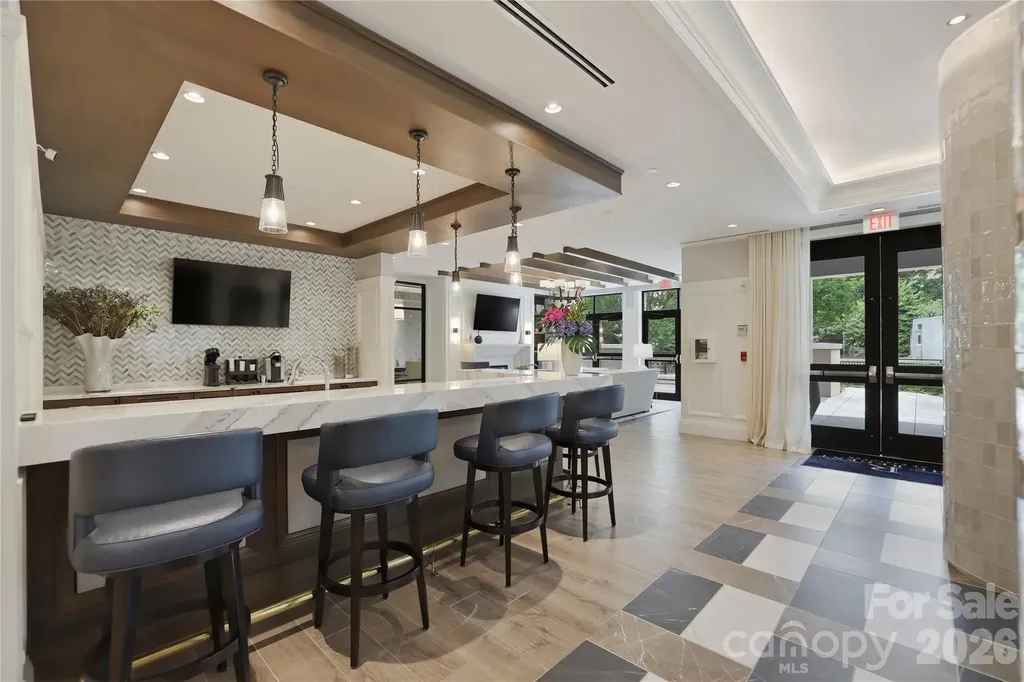 130 Cherokee Road Charlotte NC 28207
