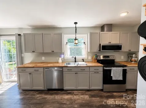 3500 Alta Vista Way Morganton NC 28655