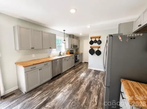 3500 Alta Vista Way Morganton NC 28655