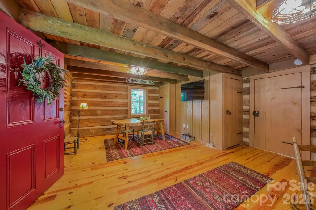 75 Old Gap Creek Road Fairview NC 28730
