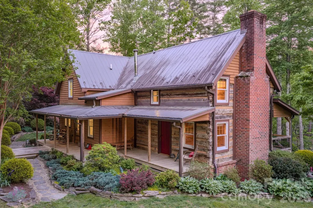 75 Old Gap Creek Road Fairview NC 28730