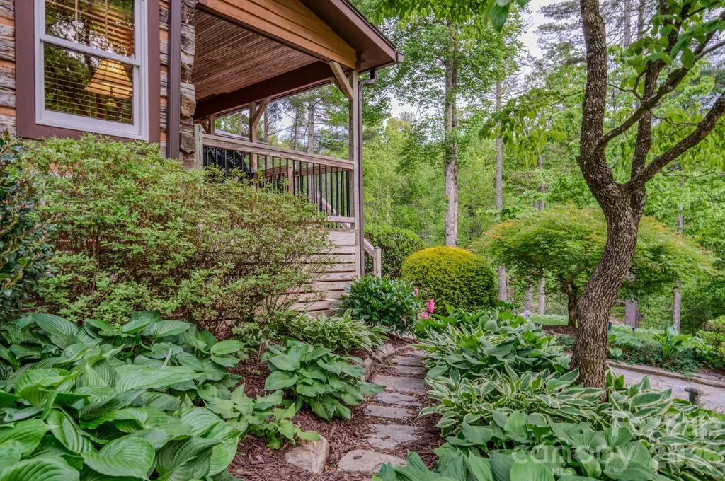 75 Old Gap Creek Road Fairview NC 28730