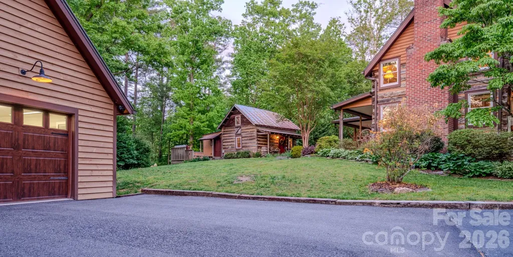 75 Old Gap Creek Road Fairview NC 28730