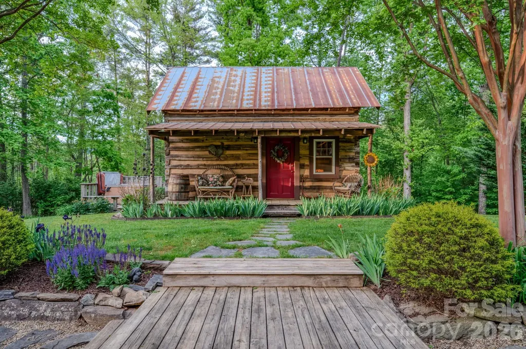 75 Old Gap Creek Road Fairview NC 28730
