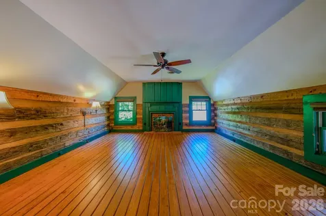 75 Old Gap Creek Road Fairview NC 28730