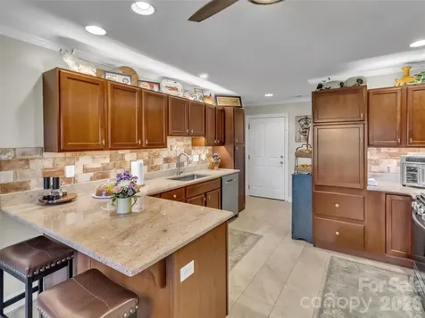 49 Kenai Trail Waynesville NC 28786