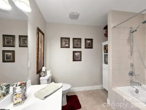 49 Kenai Trail Waynesville NC 28786