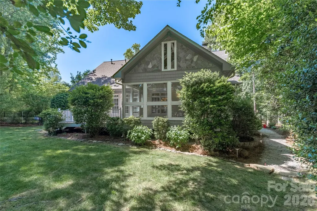 21121 Blakely Shores Drive Cornelius NC 28031