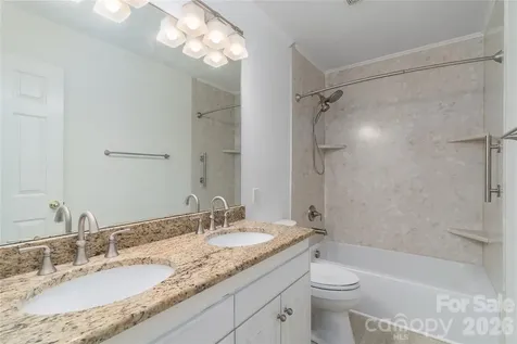 21121 Blakely Shores Drive Cornelius NC 28031