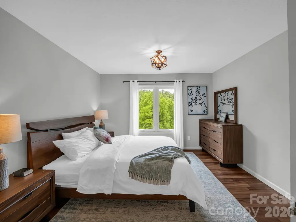 656 Cashiers Valley Road Brevard NC 28712