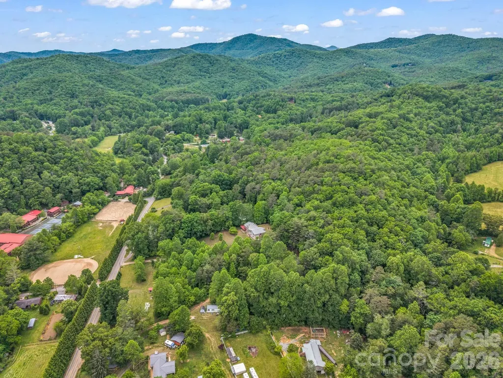 656 Cashiers Valley Road Brevard NC 28712