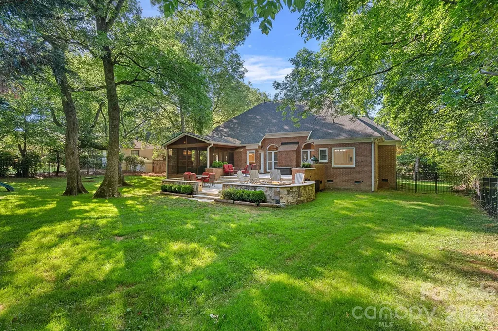 6424 Creola Road Charlotte NC 28226