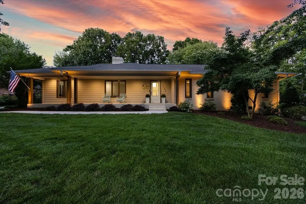 Charlotte NC, 1128 Court Drive