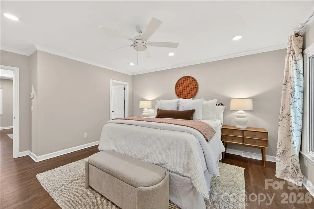 1128 Court Drive Charlotte NC 28211