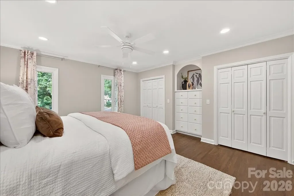 1128 Court Drive Charlotte NC 28211