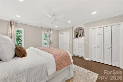 1128 Court Drive Charlotte NC 28211
