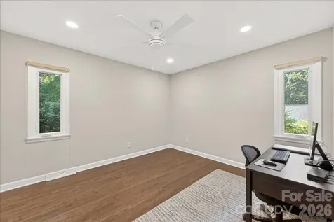 1128 Court Drive Charlotte NC 28211