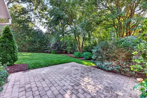 1128 Court Drive Charlotte NC 28211