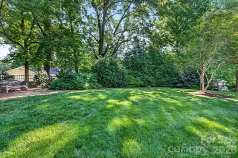 1128 Court Drive Charlotte NC 28211