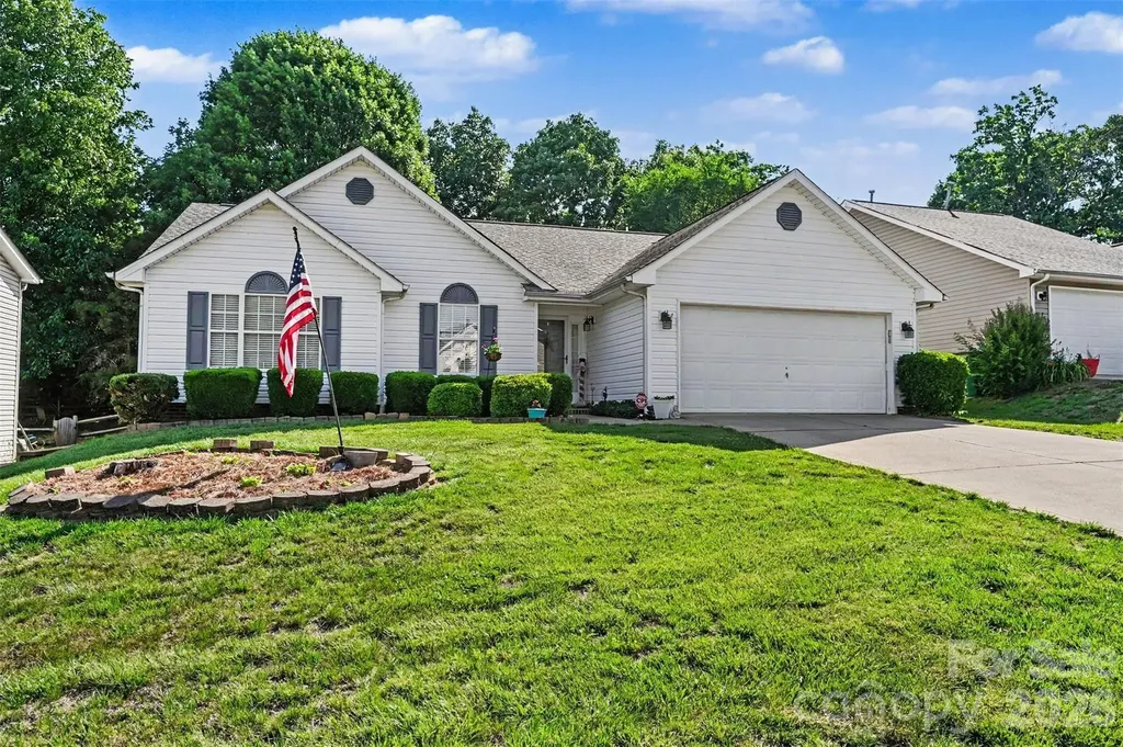 12323 Poplar Forest Drive Charlotte NC 28278