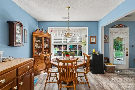 12323 Poplar Forest Drive Charlotte NC 28278