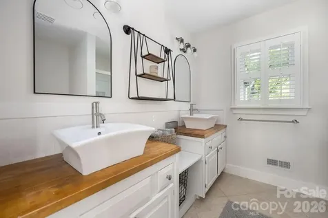 8038 Ritter Drive Charlotte NC 28270