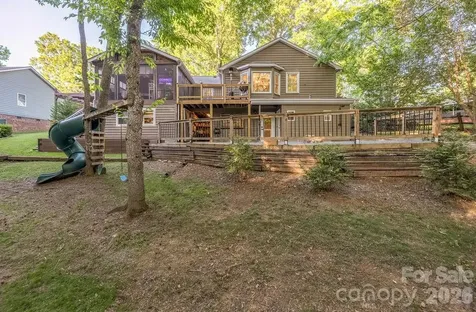 8038 Ritter Drive Charlotte NC 28270