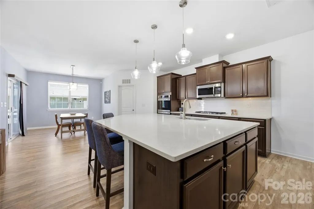8113 Cornhill Avenue Charlotte NC 28277