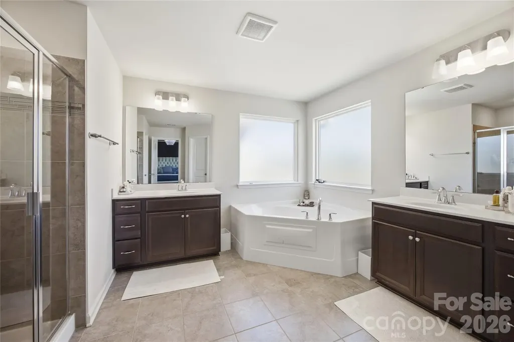 8113 Cornhill Avenue Charlotte NC 28277