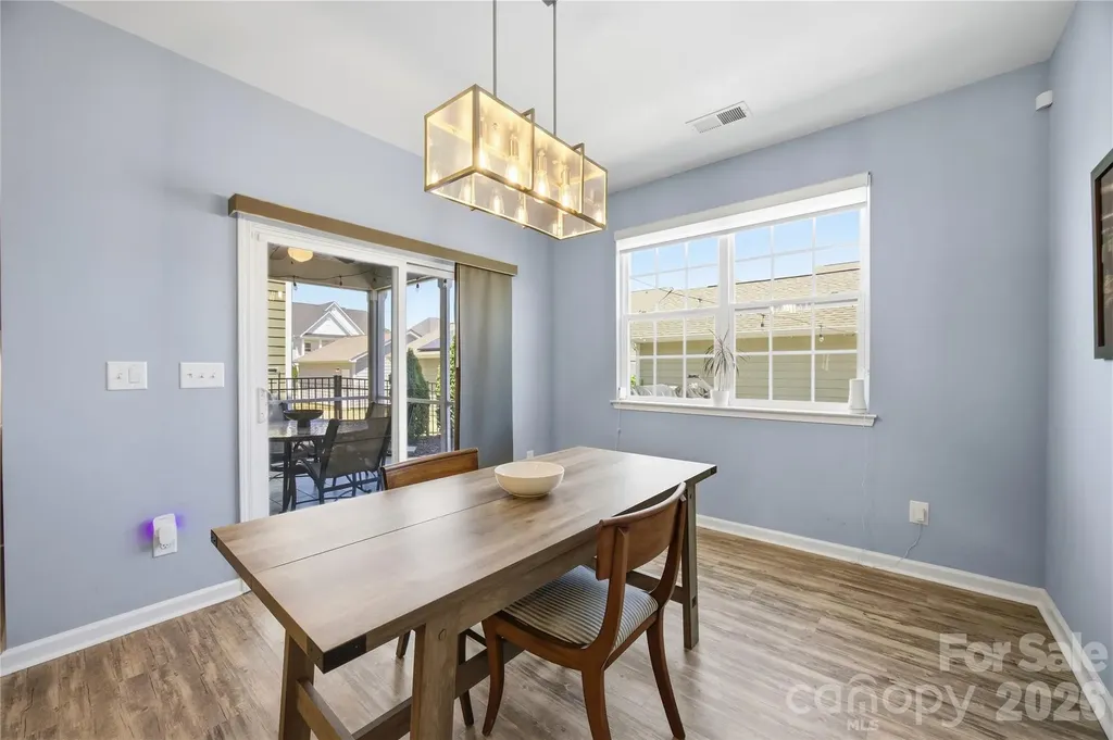 8113 Cornhill Avenue Charlotte NC 28277