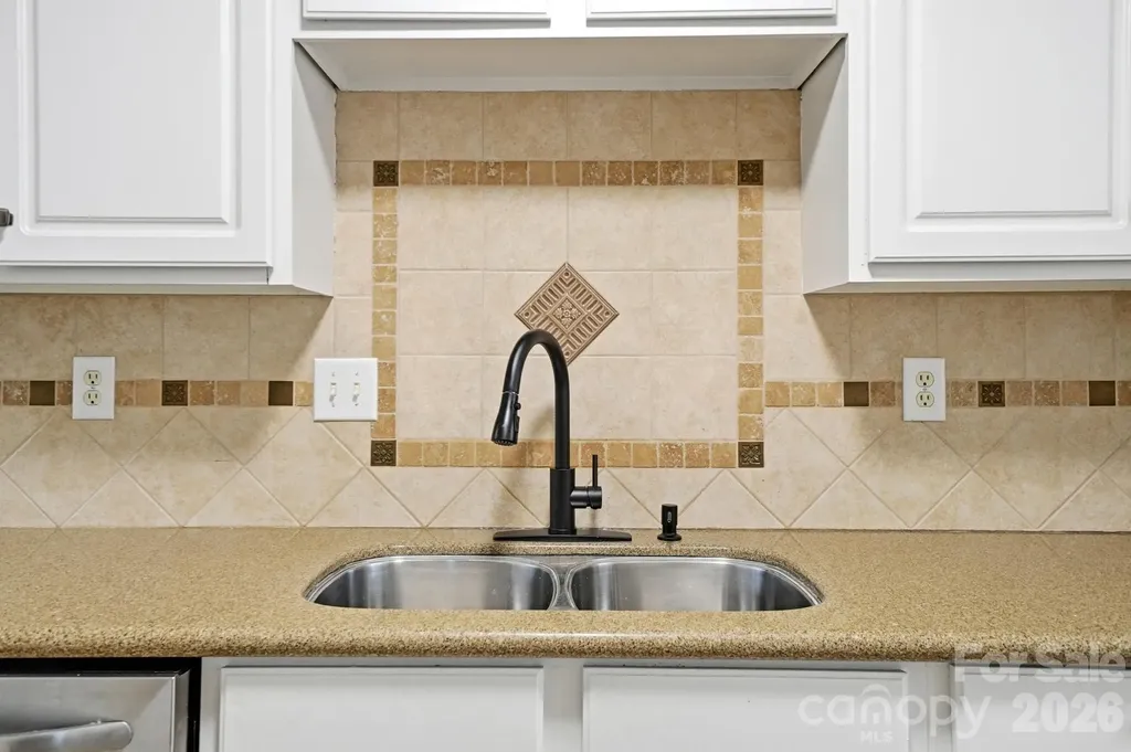 8805 Red Tail Court Charlotte NC 28269