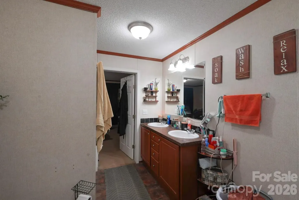 366 W Rocky Lane Dobson NC 27017