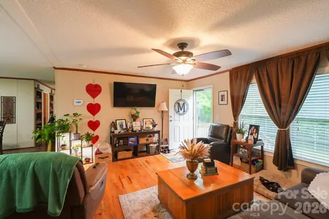 366 W Rocky Lane Dobson NC 27017