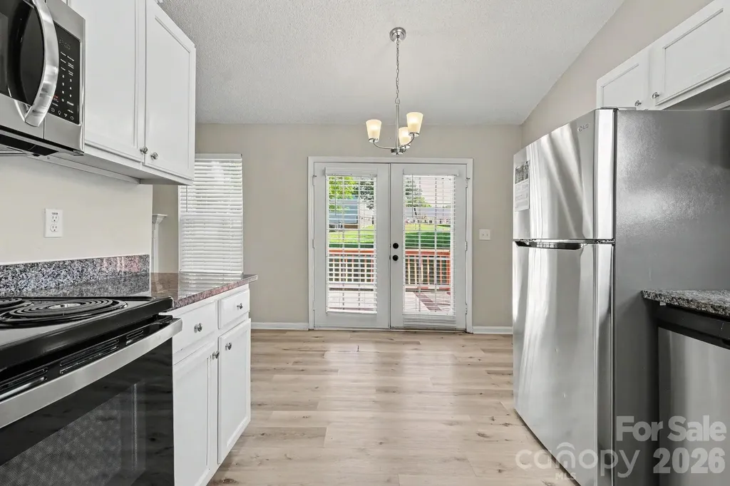 5463 Realtree Lane Charlotte NC 28214