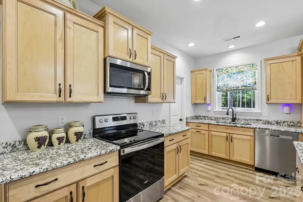 5301 Garden Gate Drive Monroe NC 28112
