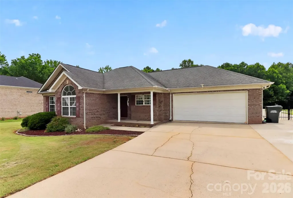 2823 Gourdvine Drive Marshville NC 28103