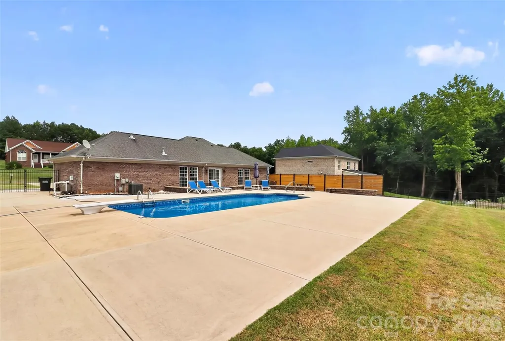 2823 Gourdvine Drive Marshville NC 28103
