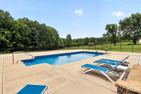2823 Gourdvine Drive Marshville NC 28103