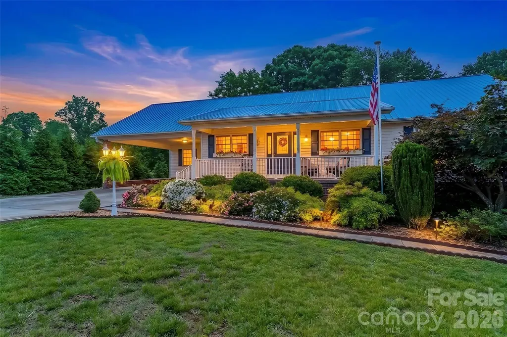 183 Greenlea Circle Taylorsville NC 28681