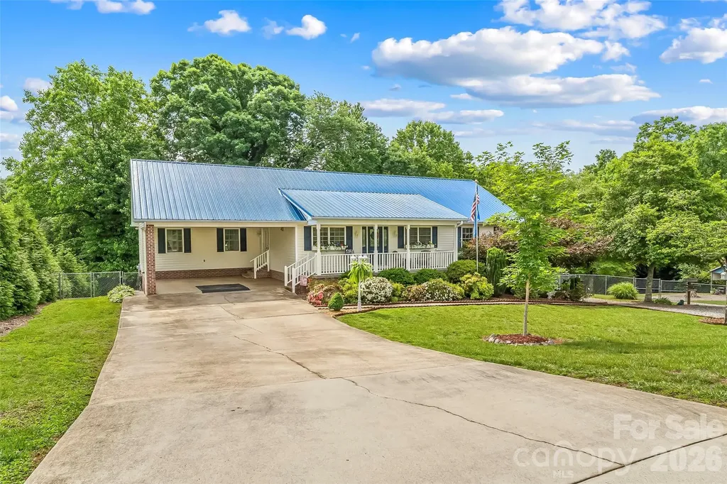 183 Greenlea Circle Taylorsville NC 28681