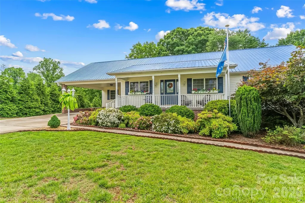 183 Greenlea Circle Taylorsville NC 28681