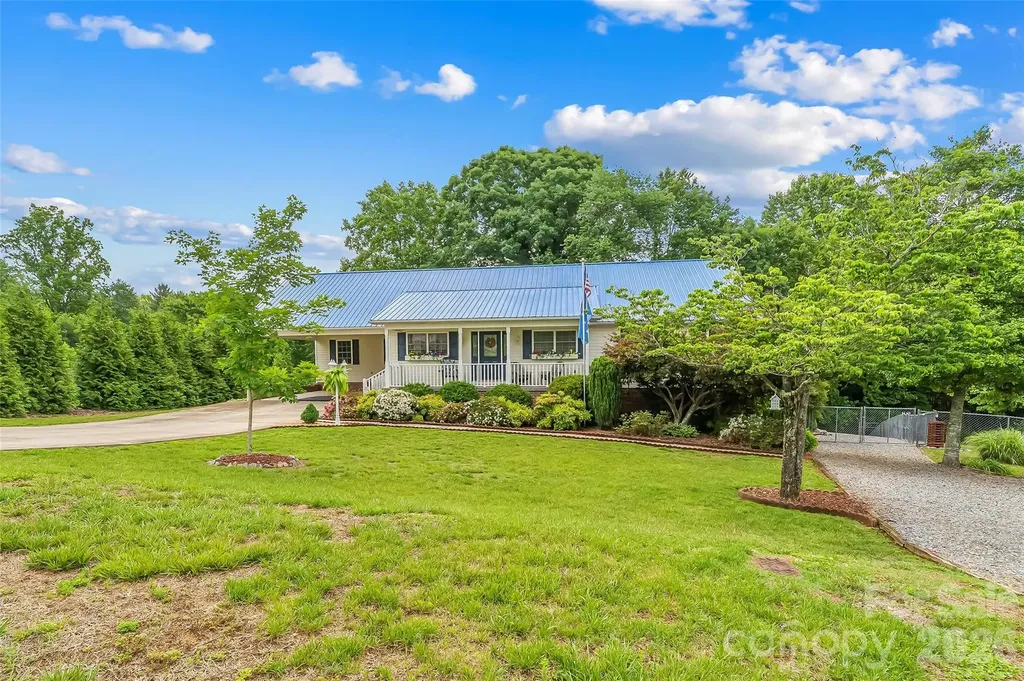 183 Greenlea Circle Taylorsville NC 28681
