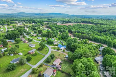 183 Greenlea Circle Taylorsville NC 28681